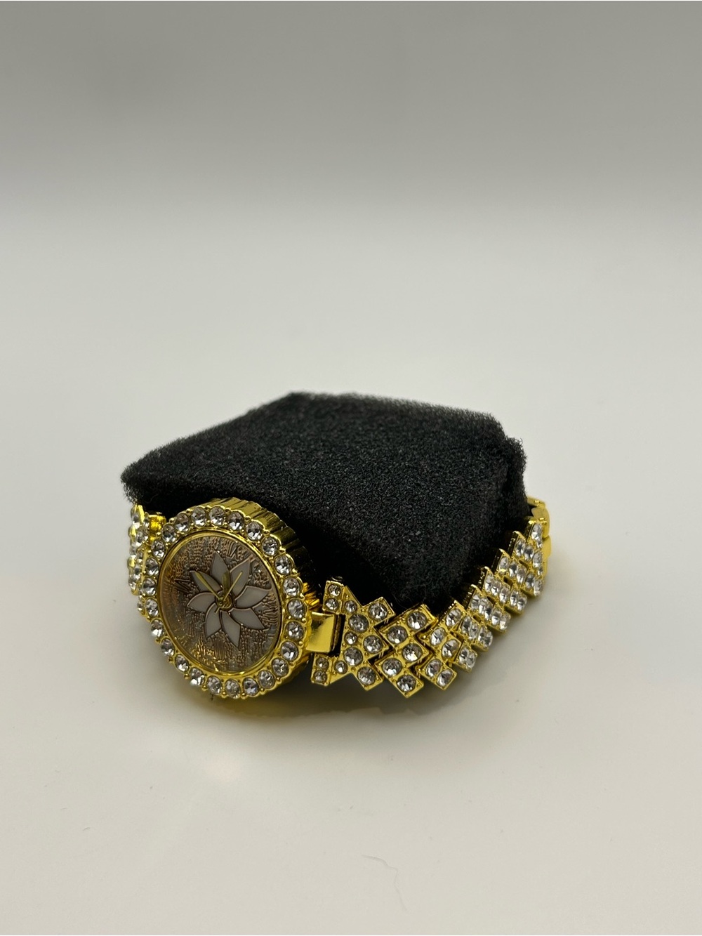 Gold Crystal Womens Bracelet Watch - Gold